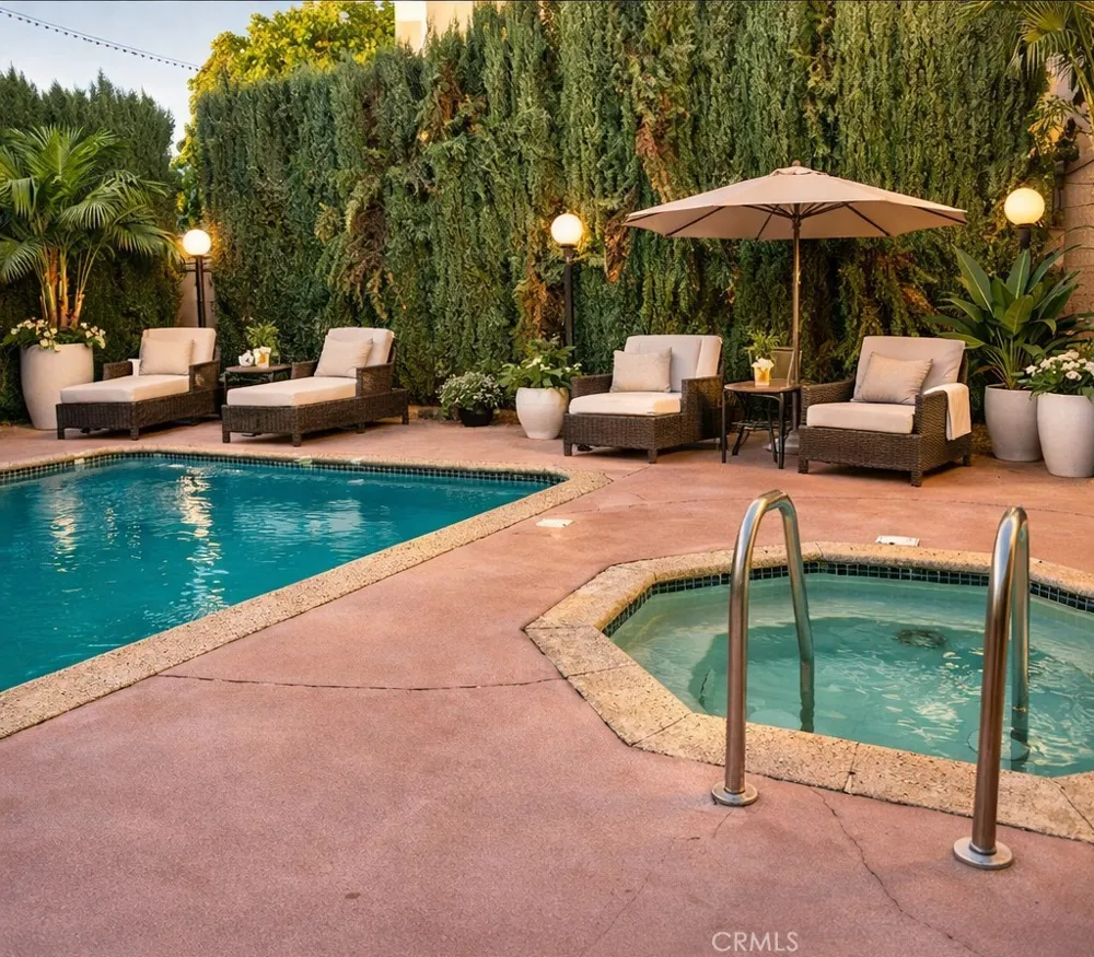 147 W Acacia Avenue #121 Glendale, CA 91204
