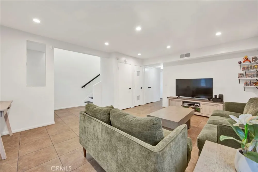6230 Nye St Commerce, CA 90040