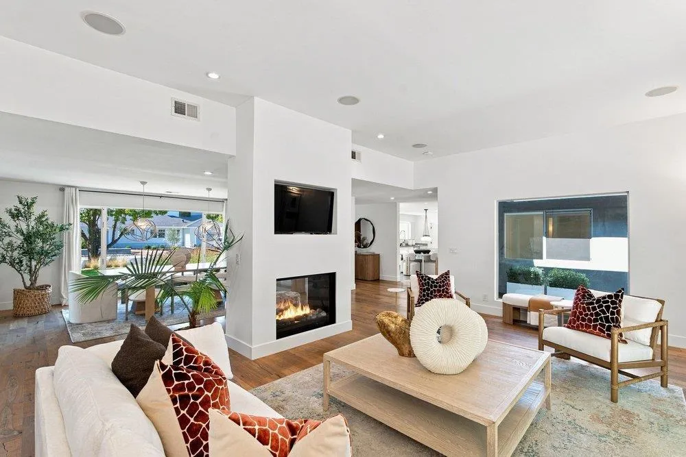 1145 Saxon Way Menlo Park, CA 94025
