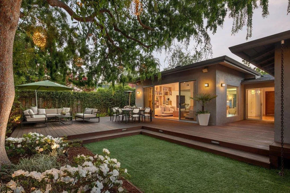 1145 Saxon Way Menlo Park, CA 94025
