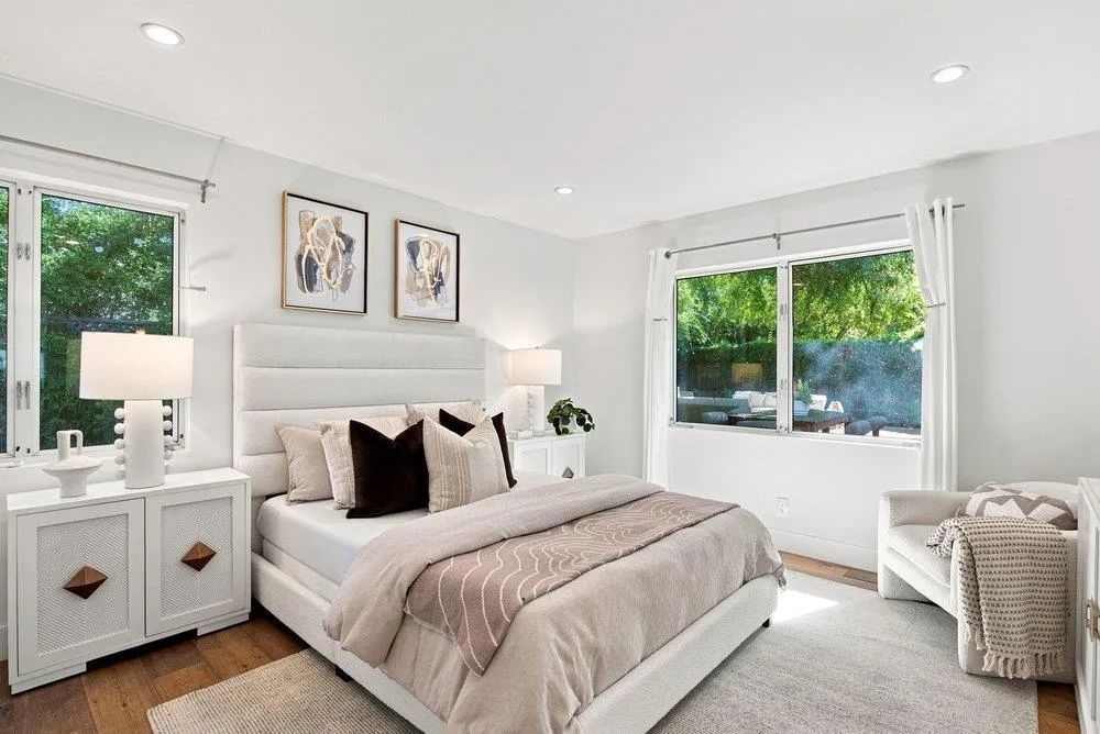 1145 Saxon Way Menlo Park, CA 94025