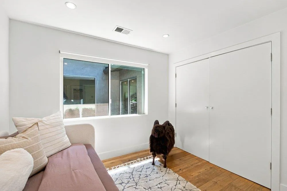 1145 Saxon Way Menlo Park, CA 94025
