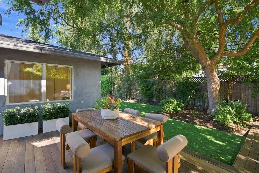 1145 Saxon Way Menlo Park, CA 94025