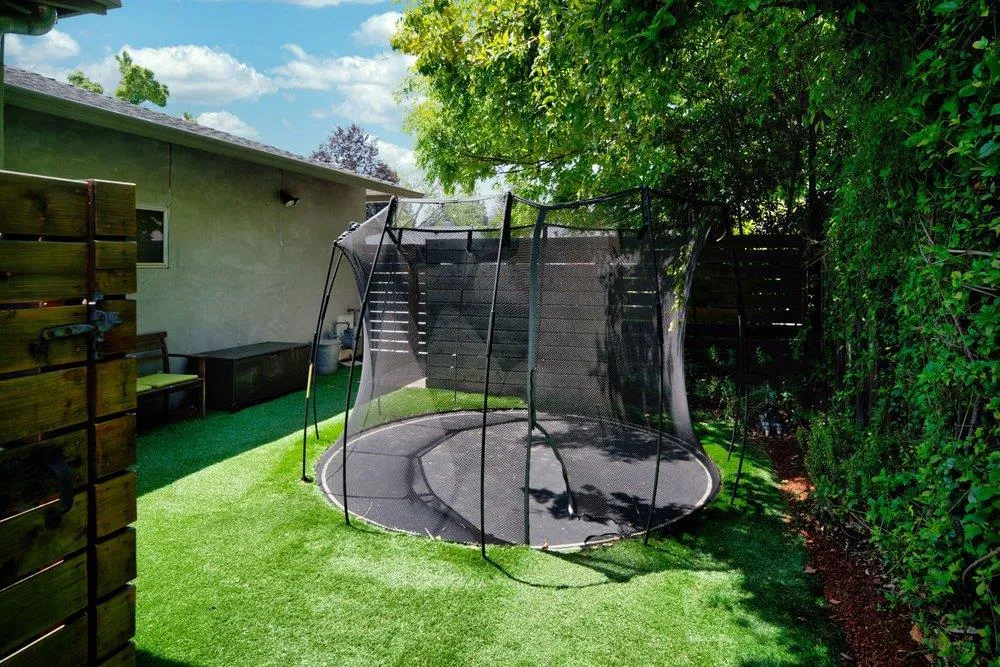 1145 Saxon Way Menlo Park, CA 94025