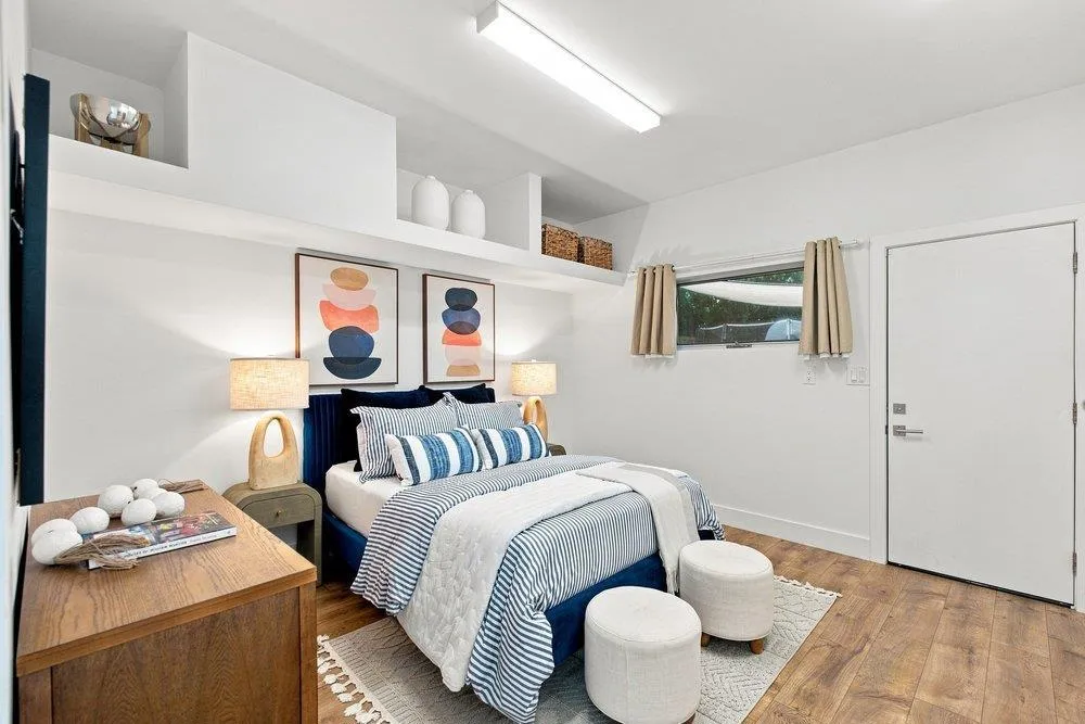 1145 Saxon Way Menlo Park, CA 94025