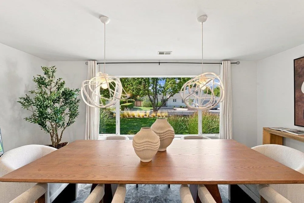 1145 Saxon Way Menlo Park, CA 94025