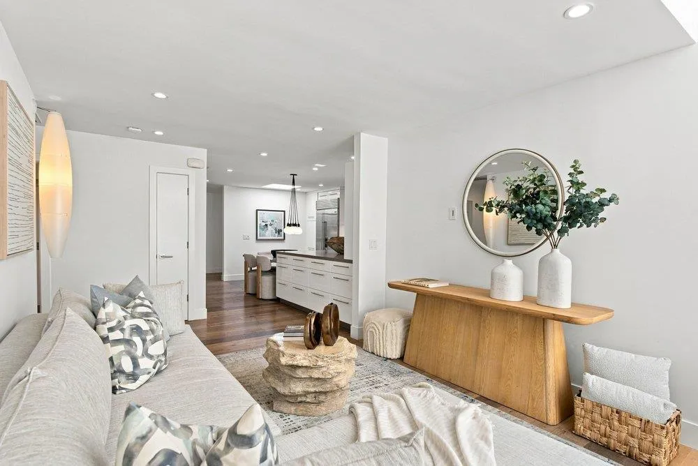 1145 Saxon Way Menlo Park, CA 94025