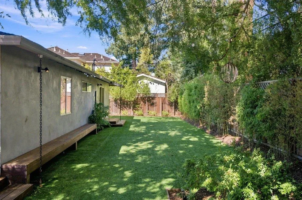 1145 Saxon Way Menlo Park, CA 94025