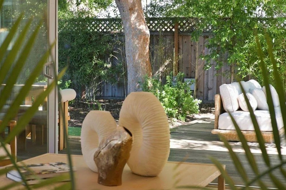 1145 Saxon Way Menlo Park, CA 94025