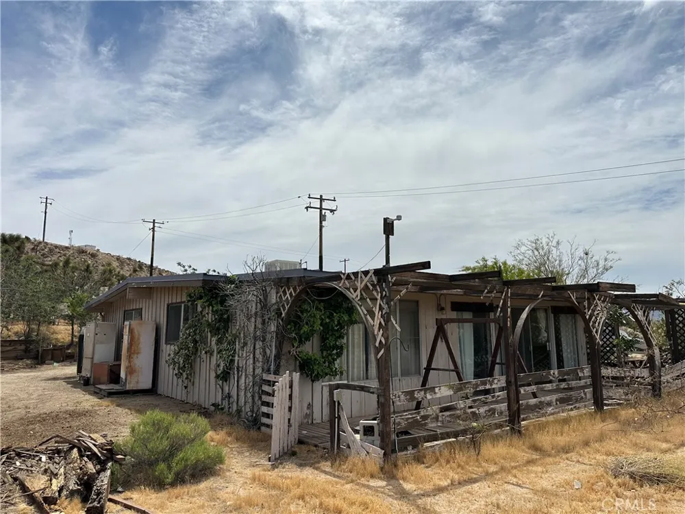 57672 Shepherd Lane Yucca Valley, CA 92284