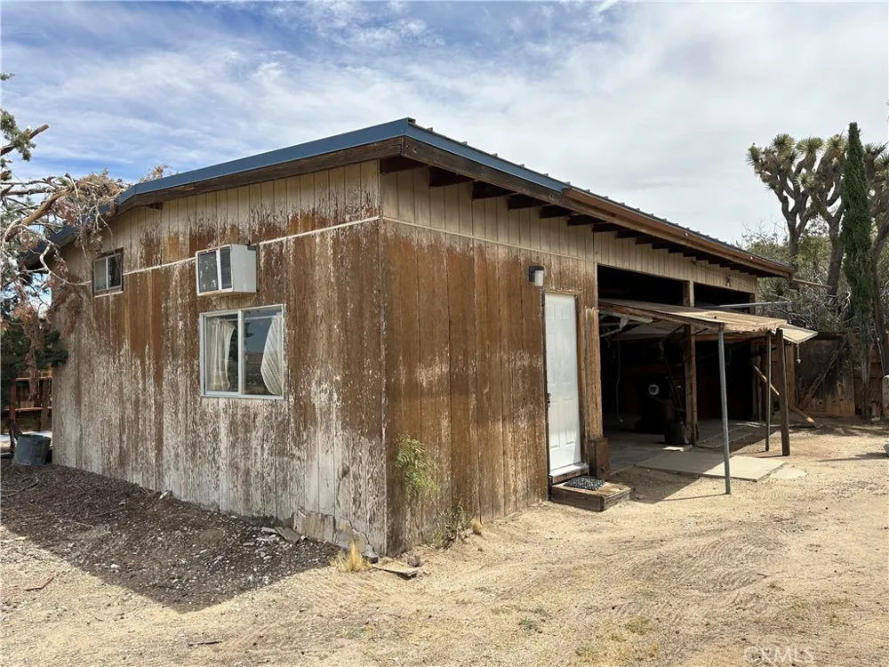 57672 Shepherd Lane Yucca Valley, CA 92284