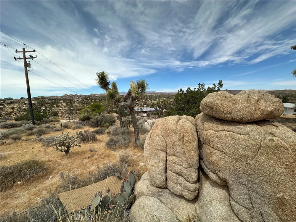 57672 Shepherd Lane Yucca Valley, CA 92284