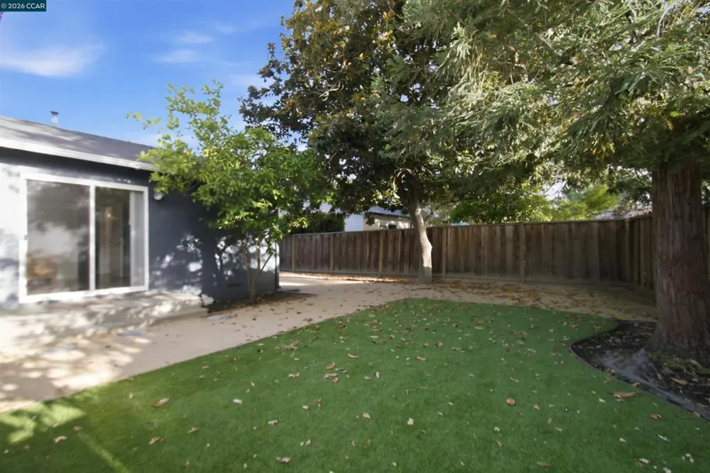 1412 Delaware Dr Concord, CA 94521