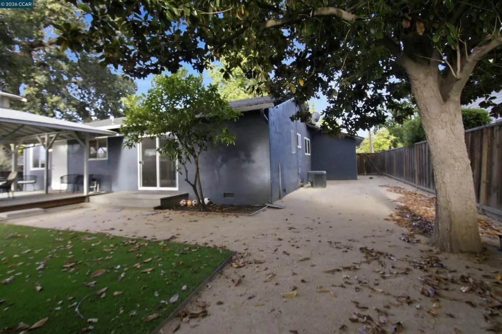 1412 Delaware Dr Concord, CA 94521