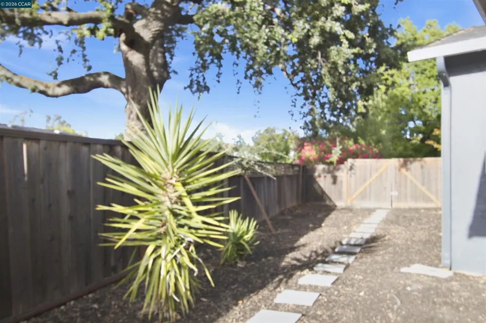 1412 Delaware Dr Concord, CA 94521