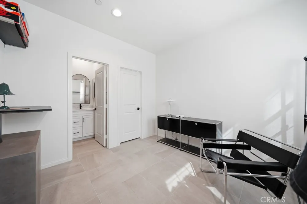 6931 Magnolia Buena Park, CA 90621