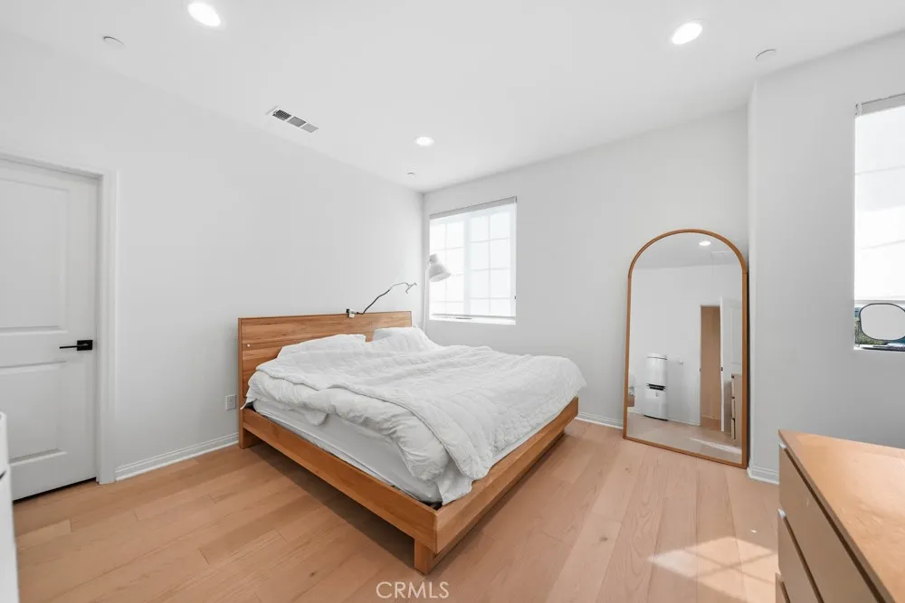6931 Magnolia Buena Park, CA 90621