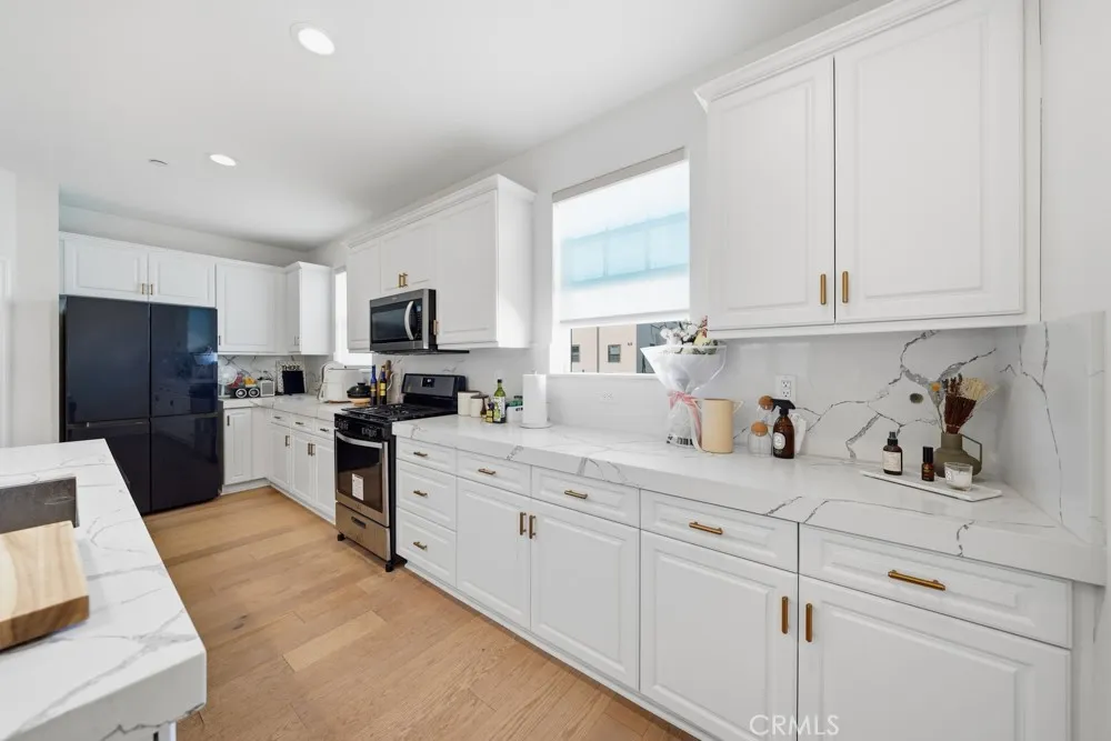 6931 Magnolia Buena Park, CA 90621