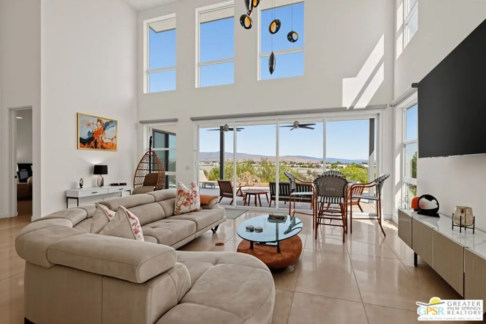 3618 Taylor Drive Palm Springs, CA 92262