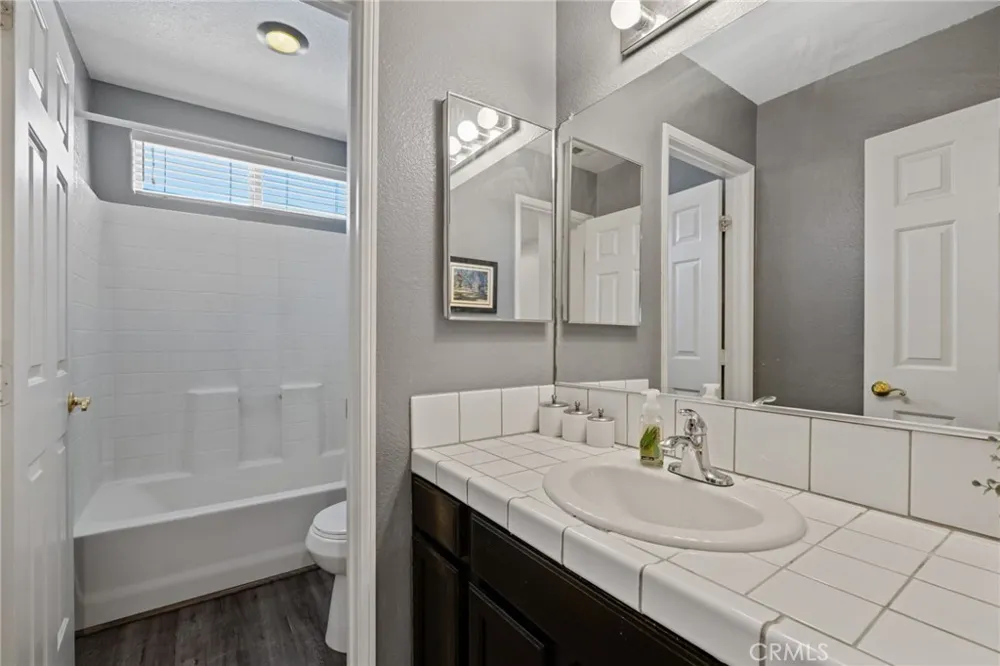 43145 Fenner Avenue Lancaster, CA 93536