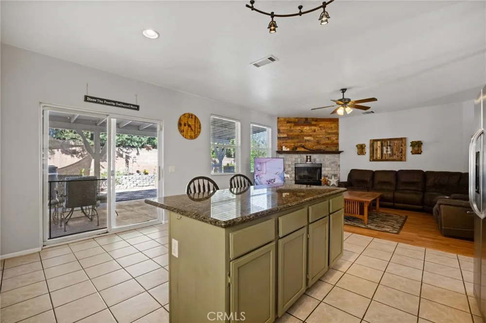 43145 Fenner Avenue Lancaster, CA 93536