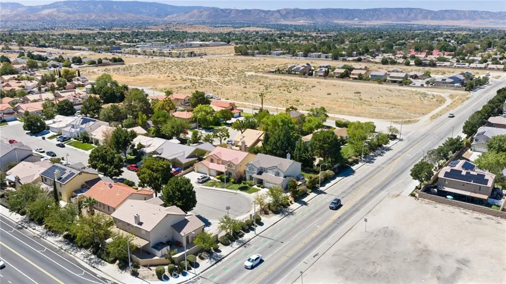 43145 Fenner Avenue Lancaster, CA 93536