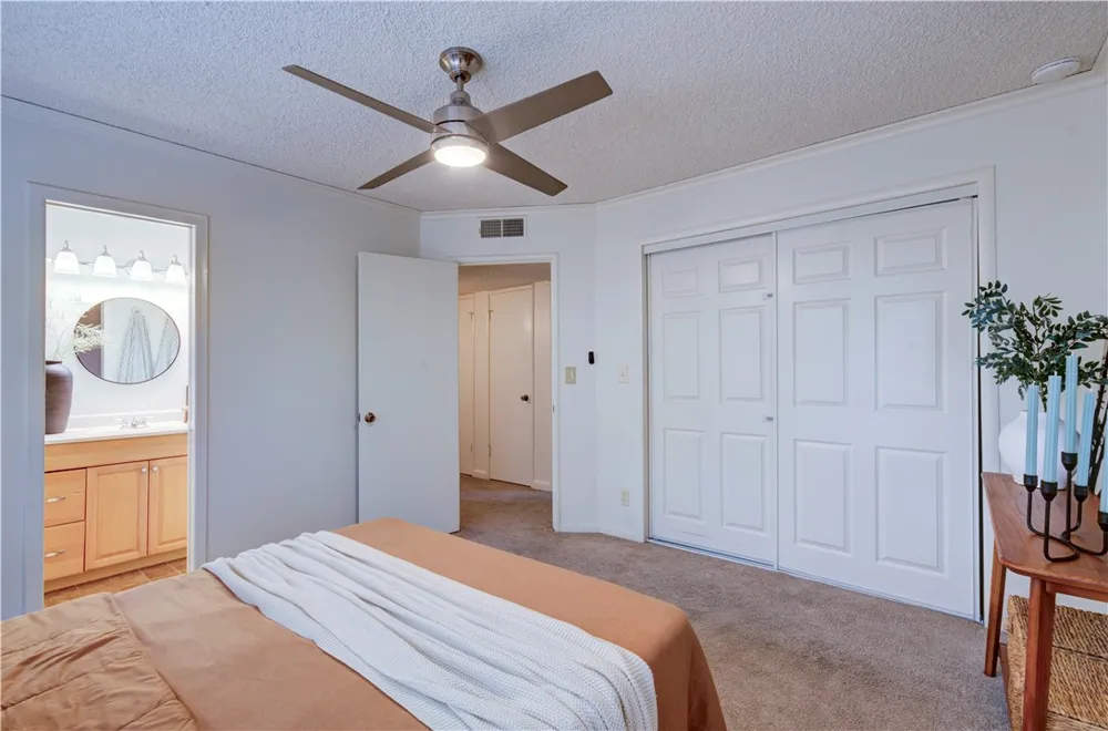 1488 E Los Altos Fresno, CA 93710