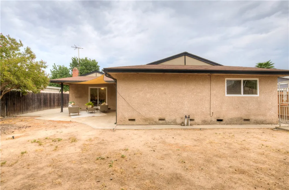 1488 E Los Altos Fresno, CA 93710