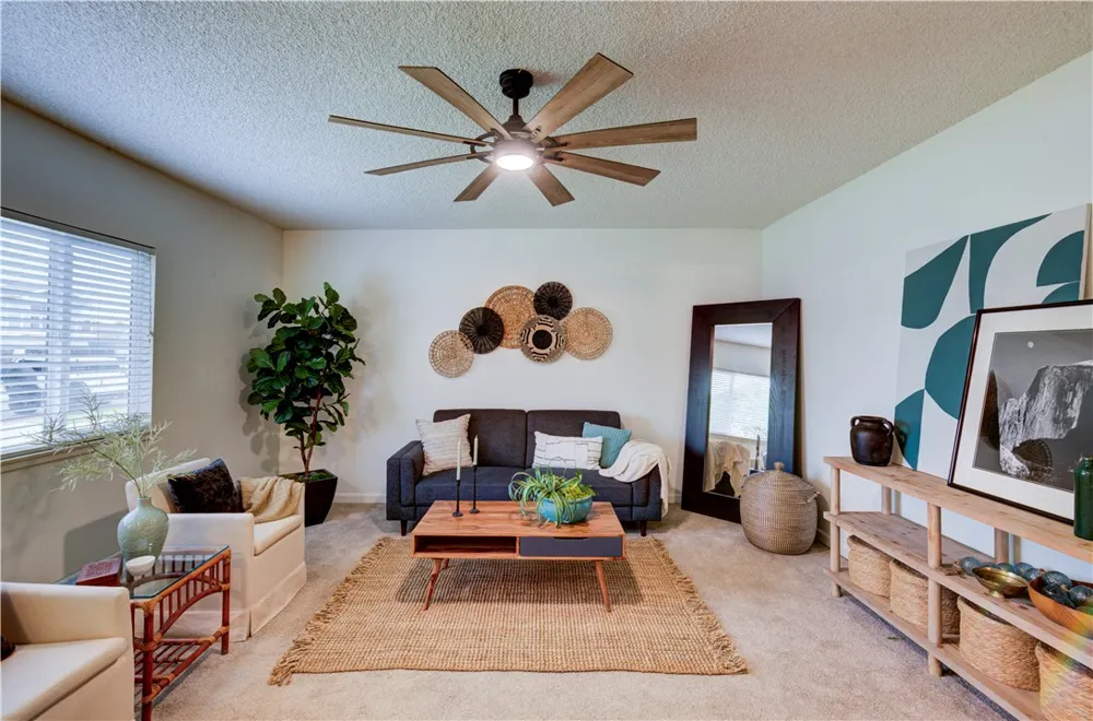 1488 E Los Altos Fresno, CA 93710