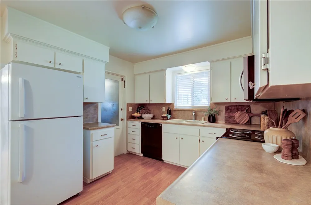 1488 E Los Altos Fresno, CA 93710