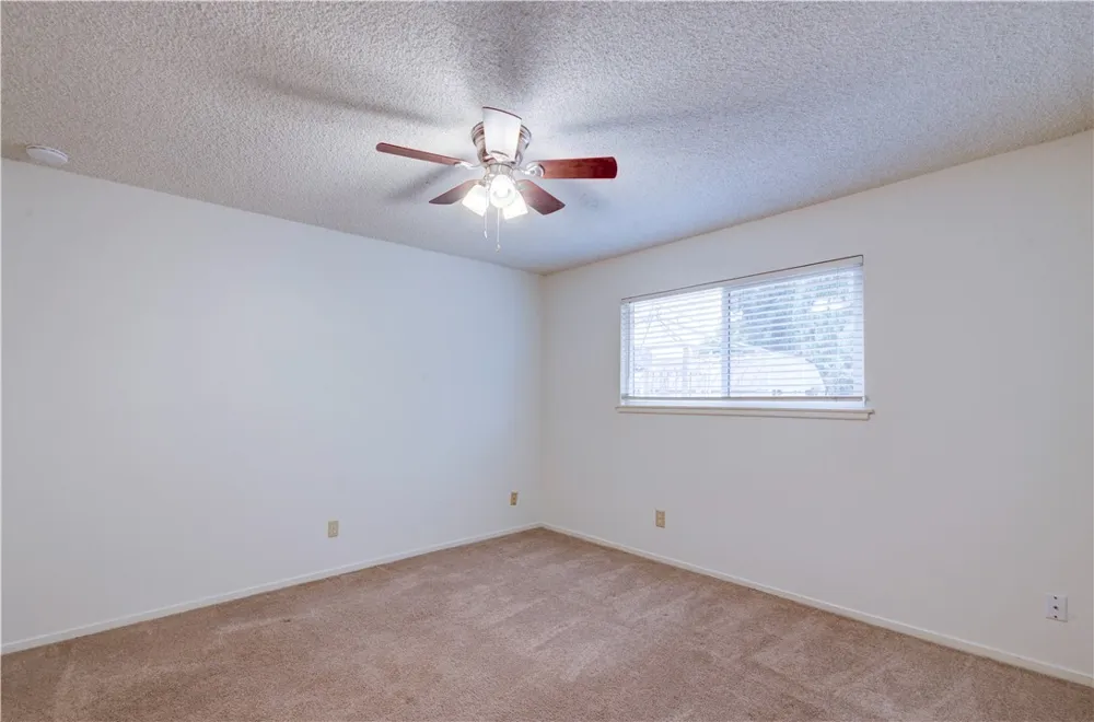 1488 E Los Altos Fresno, CA 93710