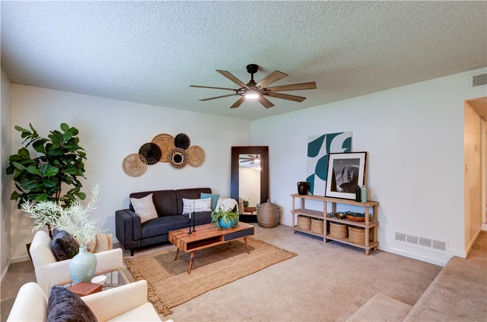 1488 E Los Altos Fresno, CA 93710