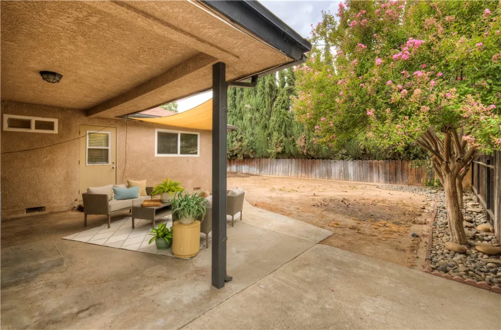 1488 E Los Altos Fresno, CA 93710