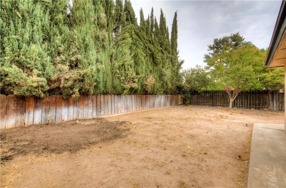 1488 E Los Altos Fresno, CA 93710