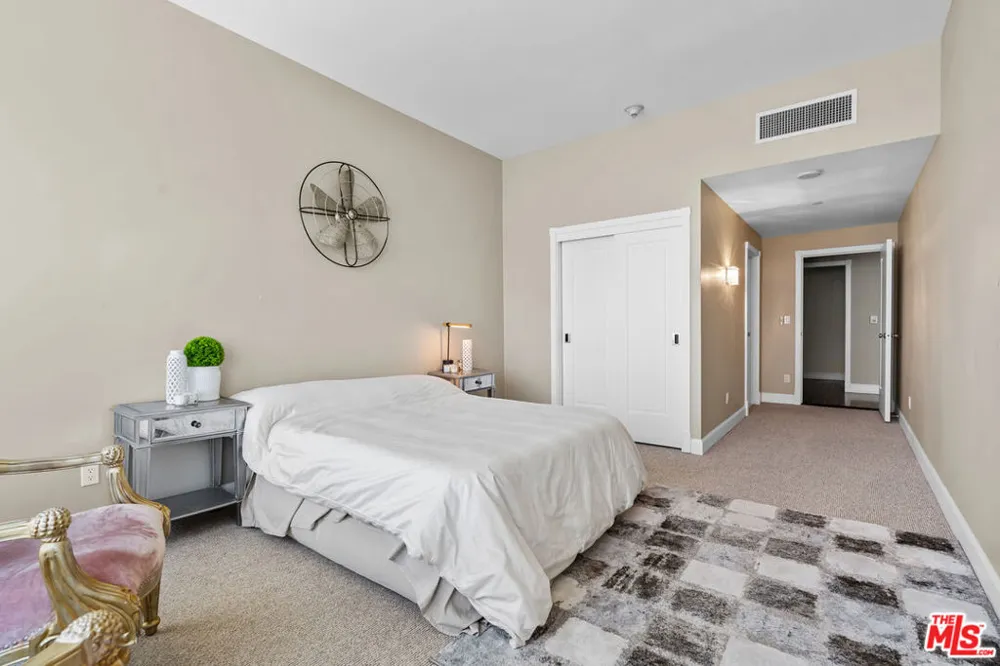 900 W Olympic Boulevard #40D Los Angeles, CA 90015