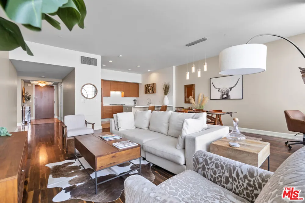 900 W Olympic Boulevard #40D Los Angeles, CA 90015