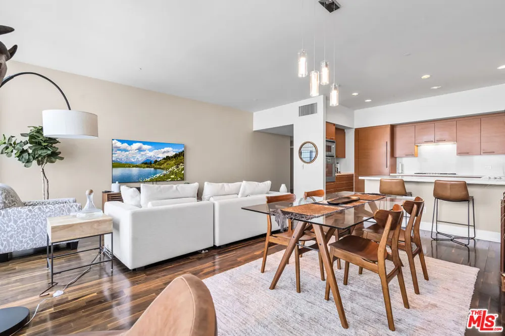 900 W Olympic Boulevard #40D Los Angeles, CA 90015