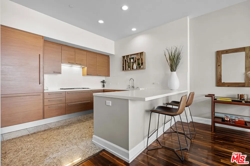 900 W Olympic Boulevard #40D Los Angeles, CA 90015