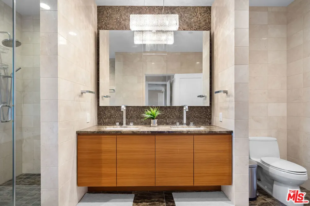 900 W Olympic Boulevard #40D Los Angeles, CA 90015