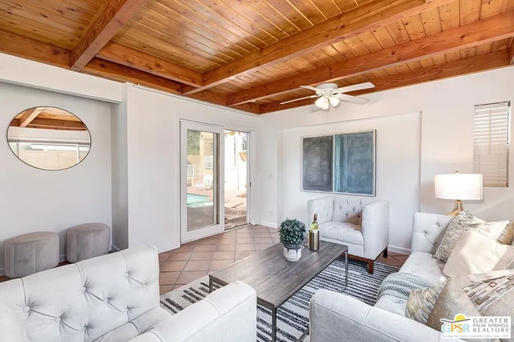 404 E Randolph Street Glendale, CA 91207