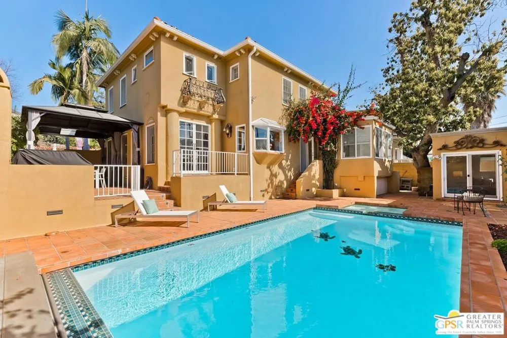 404 E Randolph Street Glendale, CA 91207