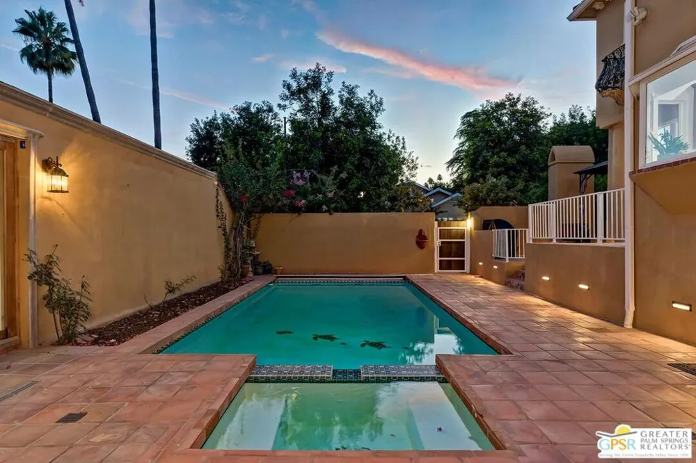 404 E Randolph Street Glendale, CA 91207