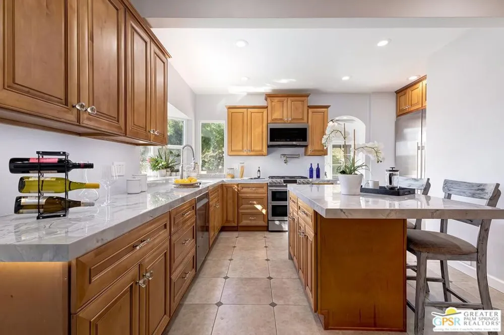 404 E Randolph Street Glendale, CA 91207