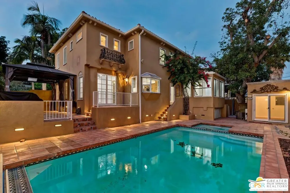404 E Randolph Street Glendale, CA 91207
