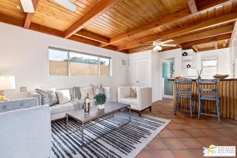404 E Randolph Street Glendale, CA 91207