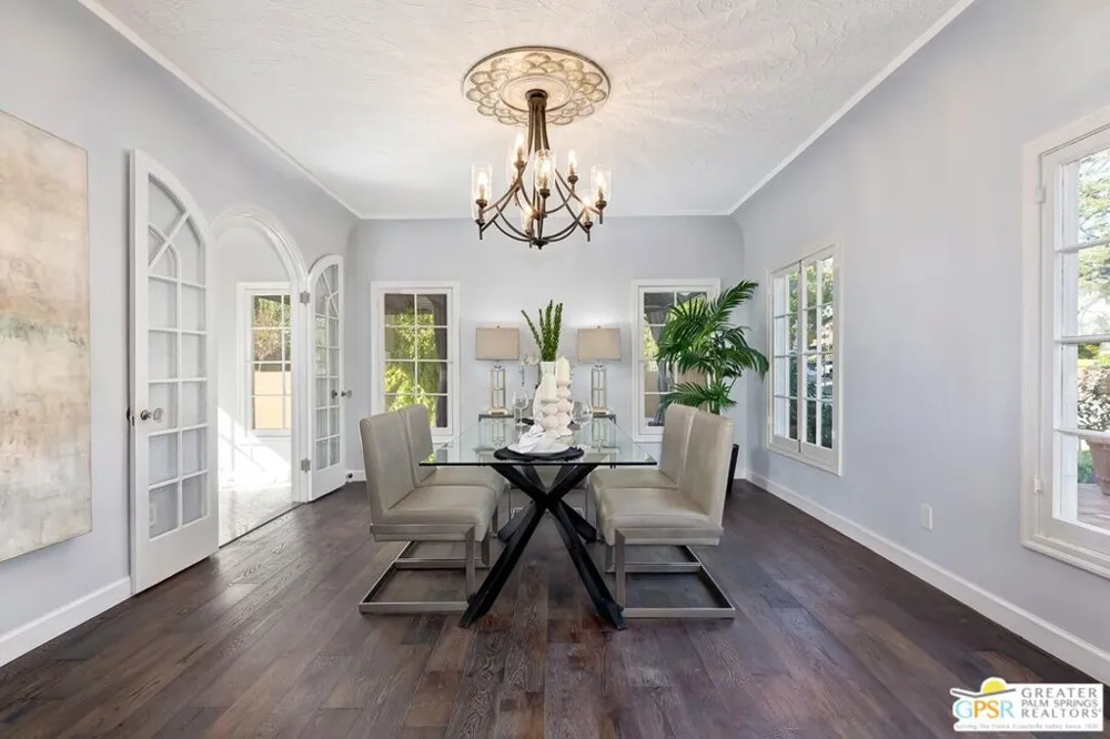 404 E Randolph Street Glendale, CA 91207