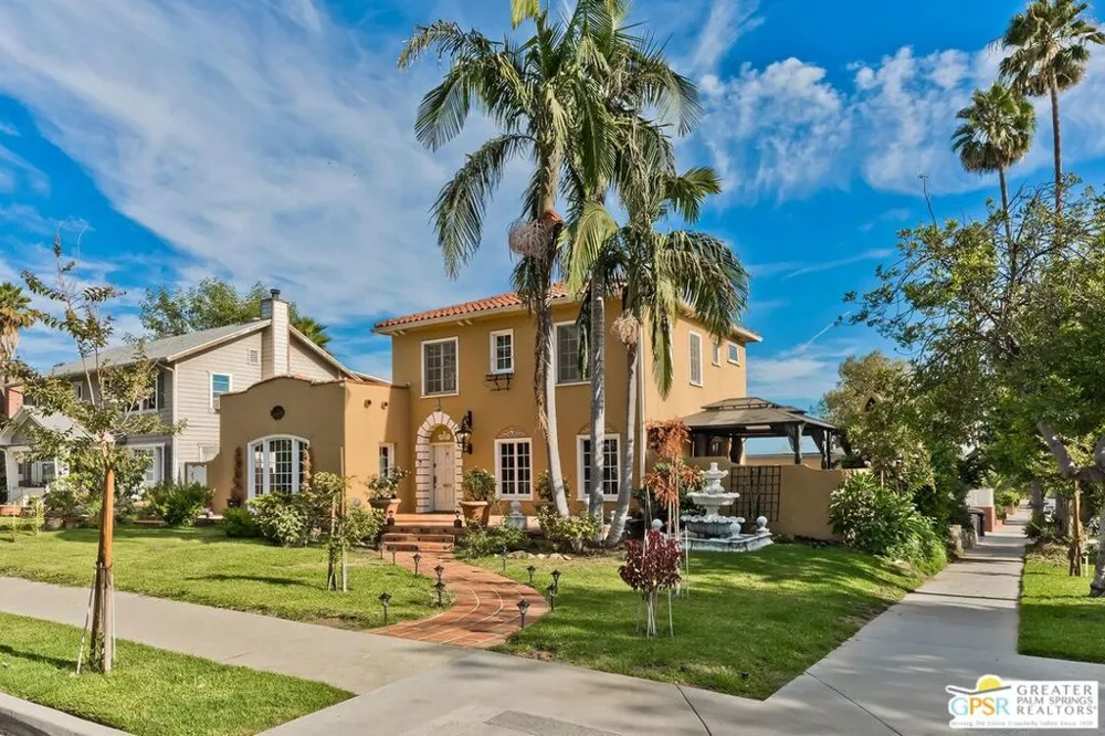 404 E Randolph Street Glendale, CA 91207