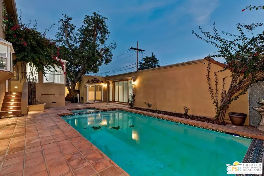 404 E Randolph Street Glendale, CA 91207