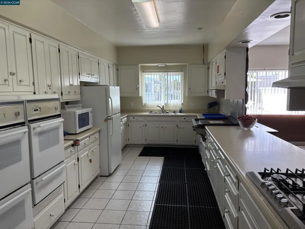 16401 San Pablo Ave San Pablo, CA 94806