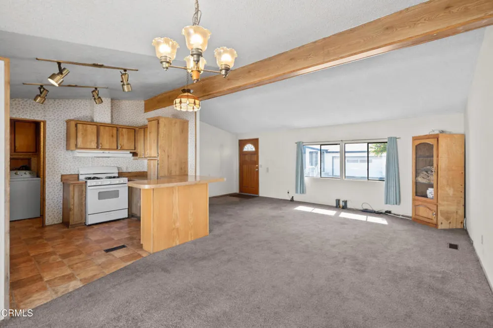 975 W Telegraph Road #122 Santa Paula, CA 93060